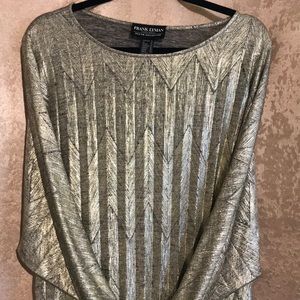Silver Frank Lyman long sleeve top 😍